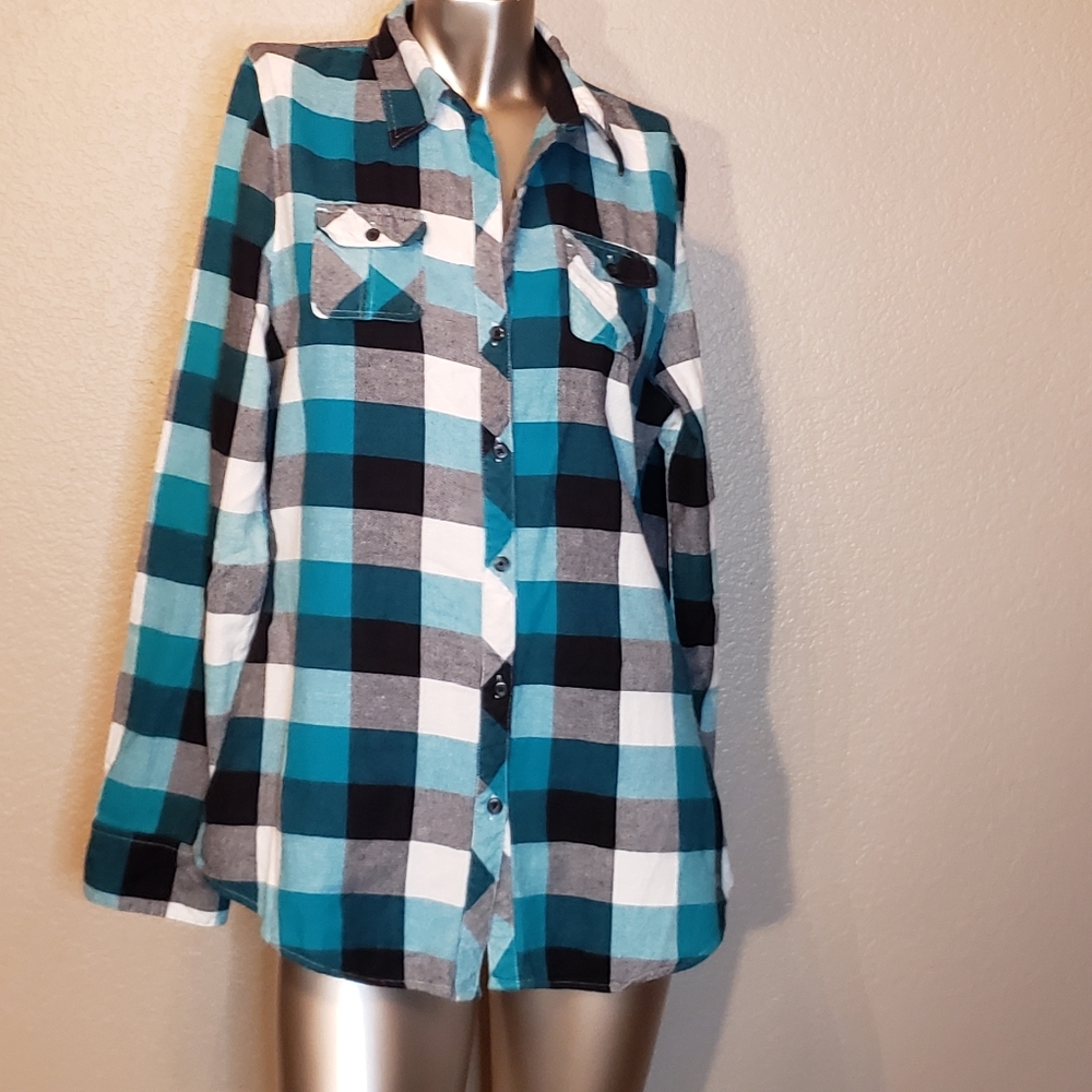 FULL TILT XL Green Plaid Top